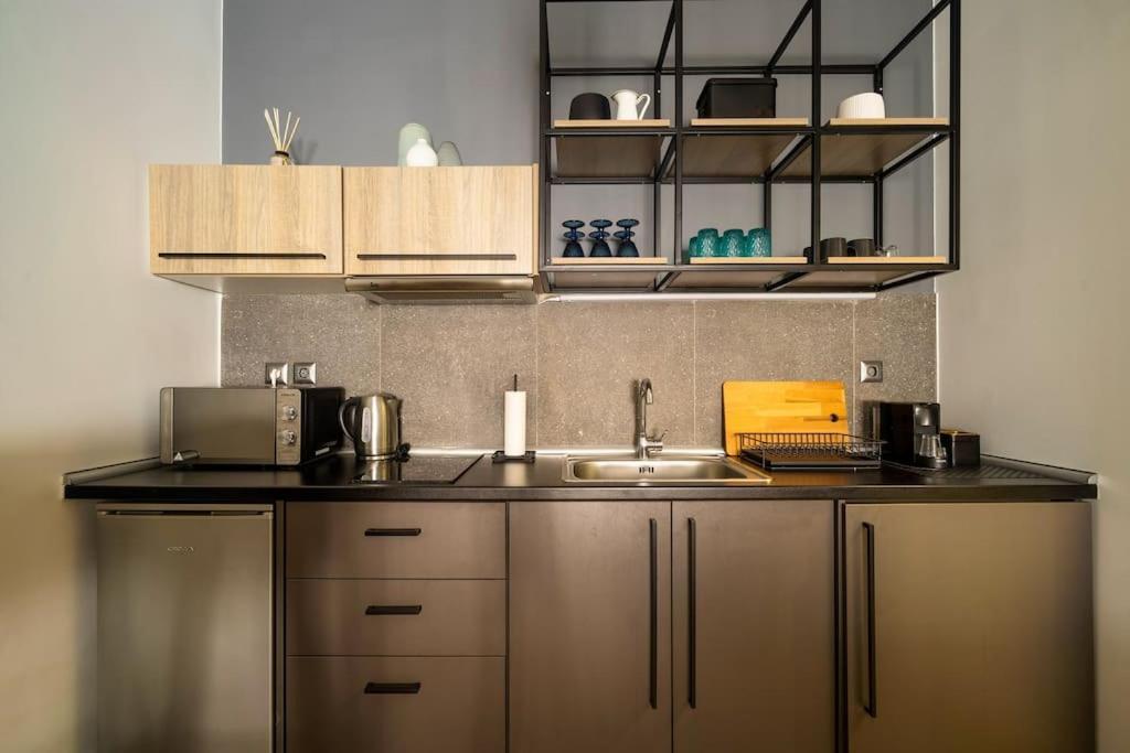 Super Stylish Apartments In The Heart Of Athens! Ngoại thất bức ảnh