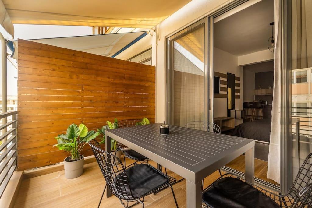 Super Stylish Apartments In The Heart Of Athens! Ngoại thất bức ảnh